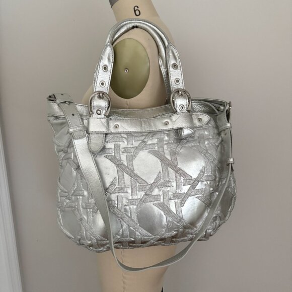 Stuart Weitzman Silver Hobo Shoulder Purse Satchel Luxury bag - Picture 4 of 10